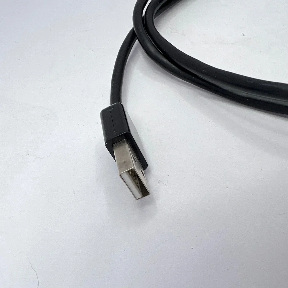 Scosche black usb